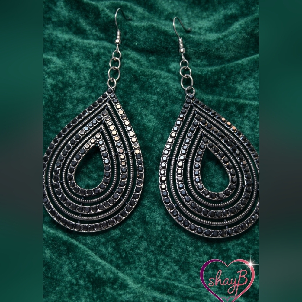 Black Rhinestone Teardrop Earrings